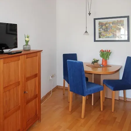 App. Deck 5, Idyll. Innenhof Appartement