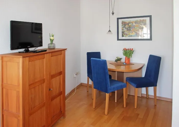 App. Deck 5, Idyll. Innenhof アパート